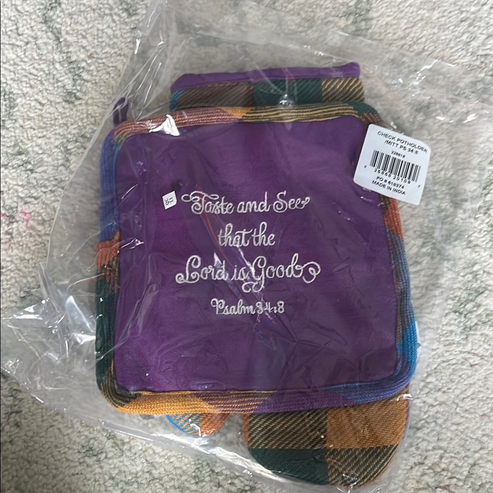 Purple and Multicolor Plaid Kitchen Pot Holder Set